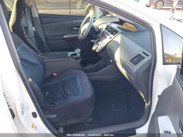 2014 TOYOTA PRIUS V JTDZN3EU9EJ003292 Photo 4