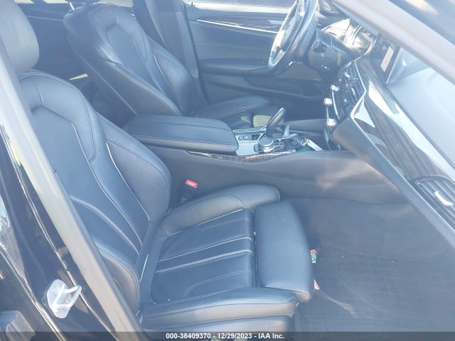BMW 540i Xdrive 2018 WBAJE7C50JWD53455 Image 14