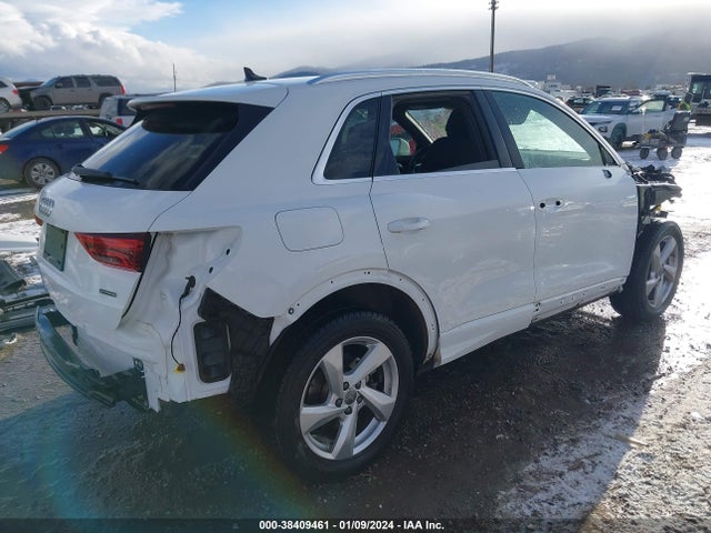 WA1AECF34K1078202 Audi Q3 2.0t Premium