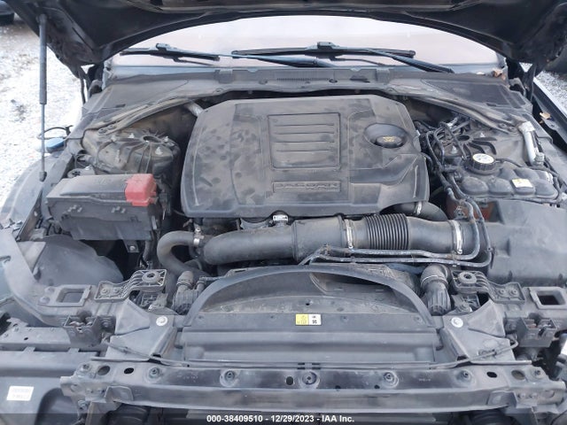 2018 JAGUAR XE SAJAR4FXXJCP27265 Photo 9