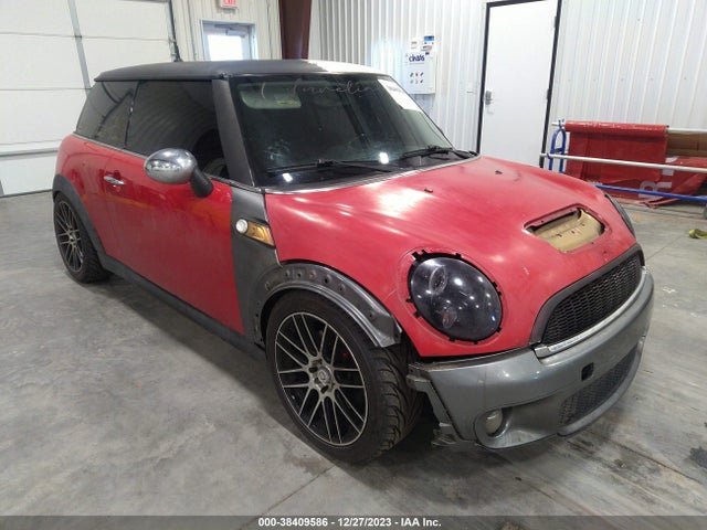 2007 MINI COOPER S WMWMF73527TL86605 Photo 0