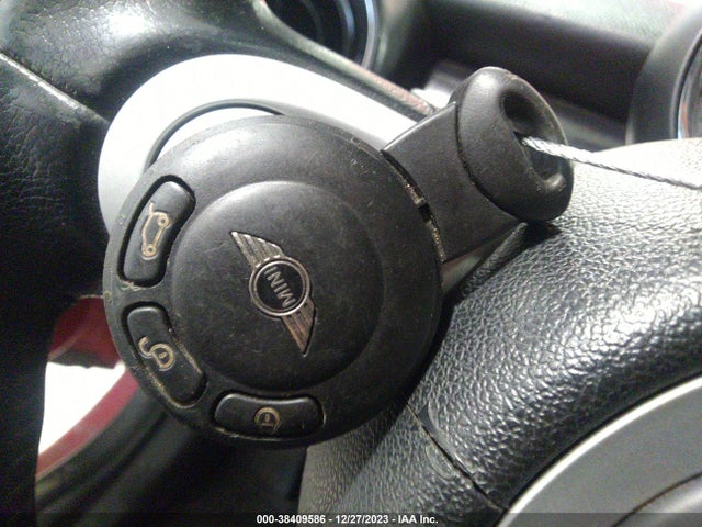 2007 MINI COOPER S WMWMF73527TL86605 Photo 10