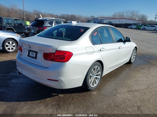 BMW 320i Xdrive 2018 WBA8A3C57JA492334 Image 4