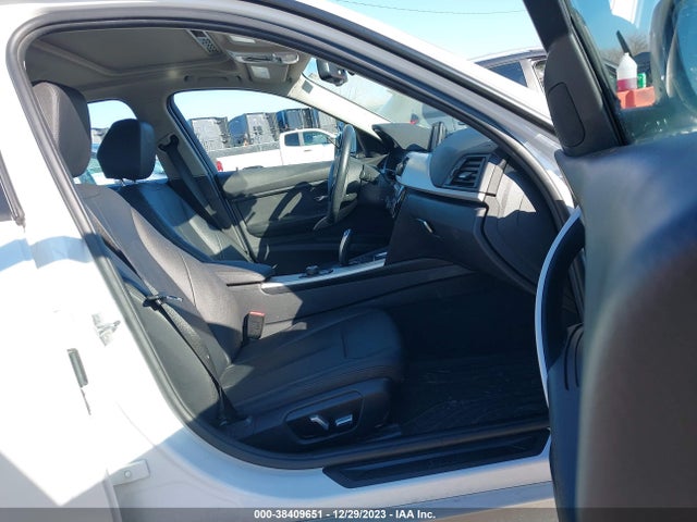 BMW 320i Xdrive 2018 WBA8A3C57JA492334 Image 5