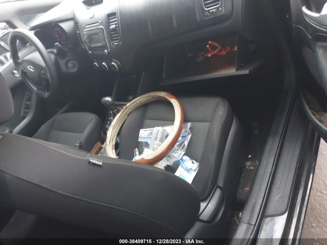 KIA FORTE LX 2017 KNAFK5A87H5705430 Image 5