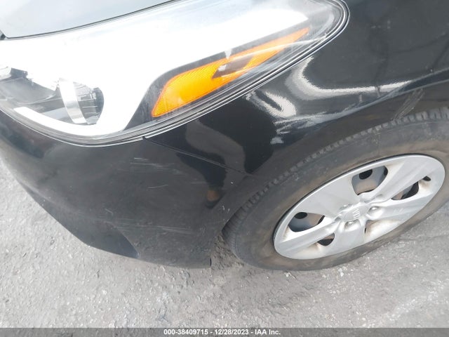 KIA FORTE LX 2017 KNAFK5A87H5705430 Image 6