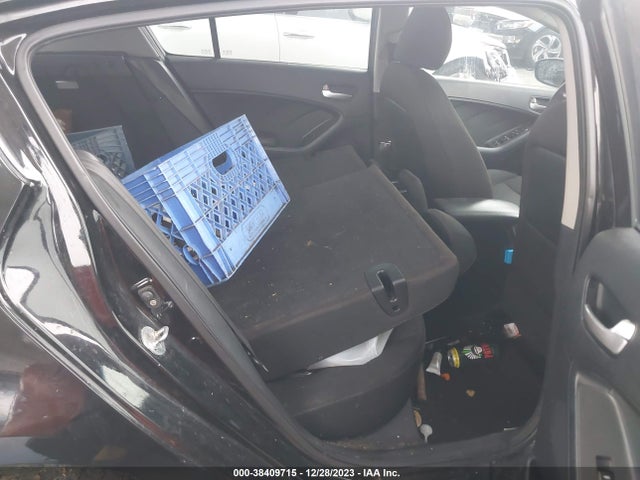 KIA FORTE LX 2017 KNAFK5A87H5705430 Image 8