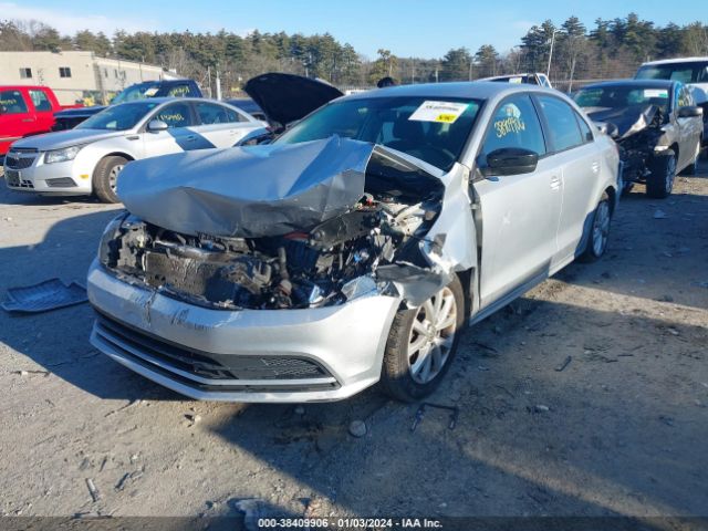 3VWD17AJ7FM404222 Volkswagen Jetta 1.8t Se