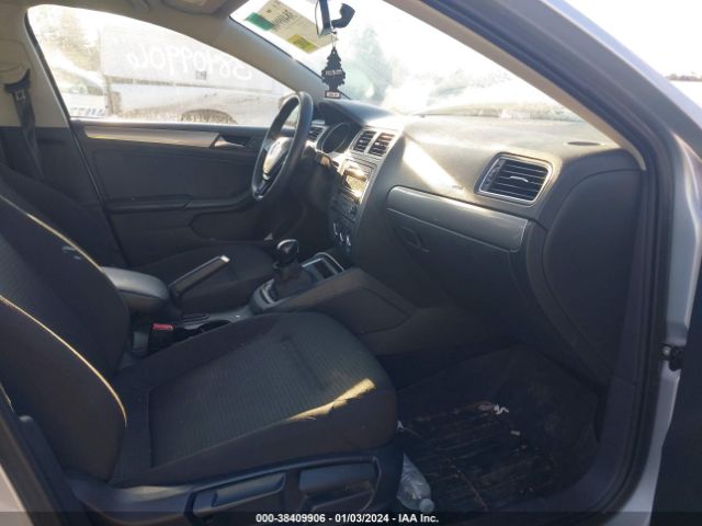 3VWD17AJ7FM404222 Volkswagen Jetta 1.8t Se