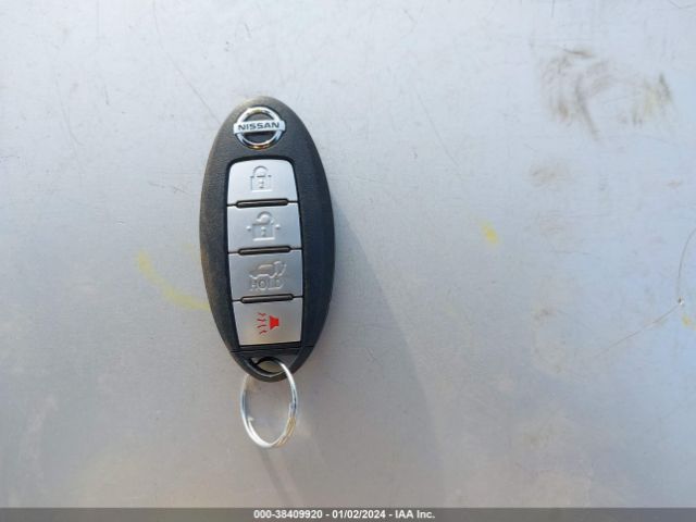 JN8AT2MV7GW143956 Nissan Rogue Sl