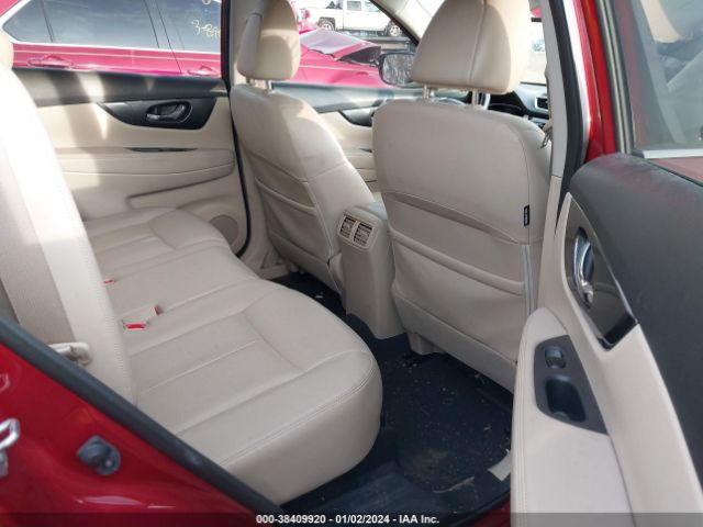 JN8AT2MV7GW143956 Nissan Rogue Sl