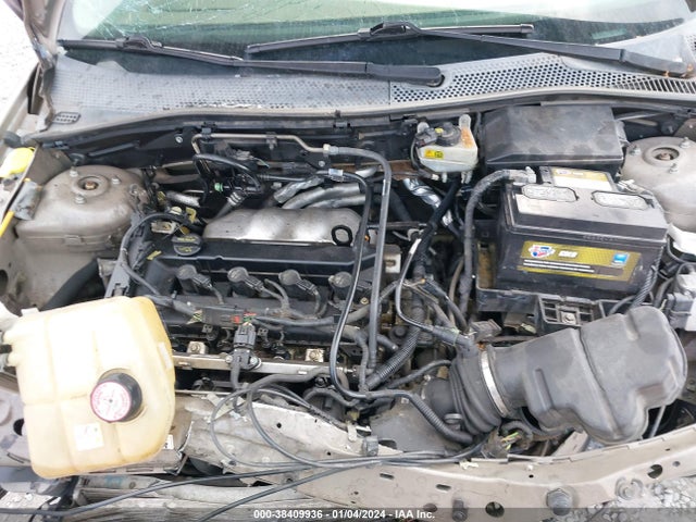 2005 FORD FOCUS ZXW VIN: 1FAHP36N25W173676