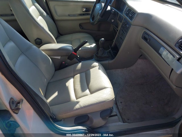 1998 VOLVO S70 GTAS/GTMS VIN: YV1LS5547W1421372