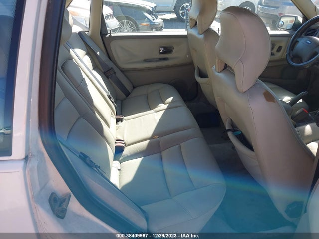 1998 VOLVO S70 GTAS/GTMS VIN: YV1LS5547W1421372