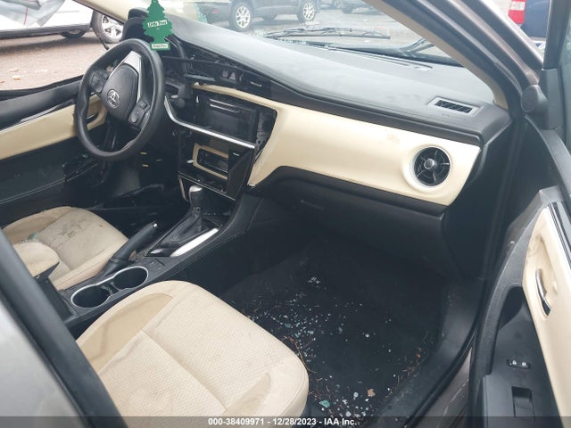 2017 TOYOTA COROLLA LE VIN: 2T1BURHE8HC755013
