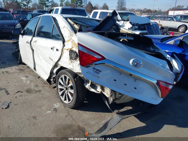 Toyota CAMRY XLE 2015 4T1BF1FK8FU474250 Image 3