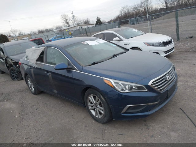 Hyundai SONATA SE 2016 5NPE24AF4GH265379 Image 1