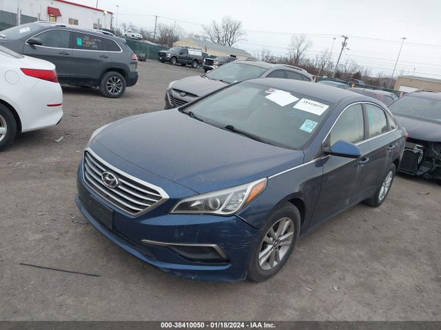 Hyundai SONATA SE 2016 5NPE24AF4GH265379 Image 2
