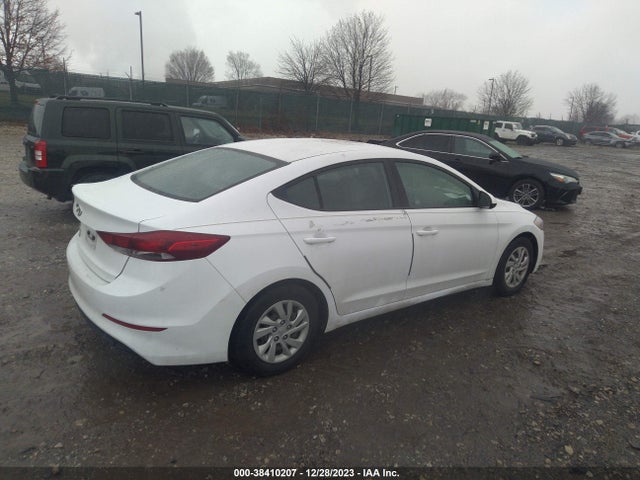Hyundai ELANTRA SE 2018 5NPD74LF2JH258061 Image 4
