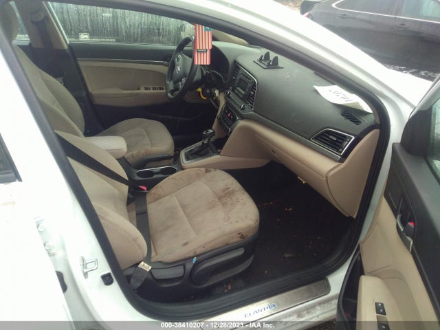 Hyundai ELANTRA SE 2018 5NPD74LF2JH258061 Image 5