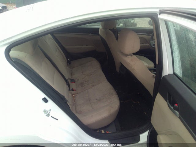 Hyundai ELANTRA SE 2018 5NPD74LF2JH258061 Image 8