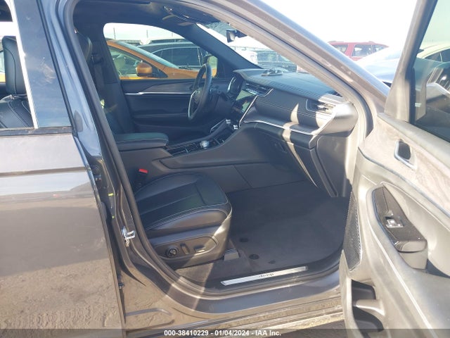 1C4RJKDGXM8205131 Jeep Grand Cherokee L Overland 4x4
