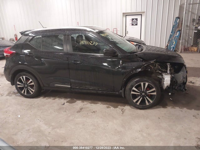 2019 NISSAN KICKS SR VIN: 3N1CP5CU1KL534718