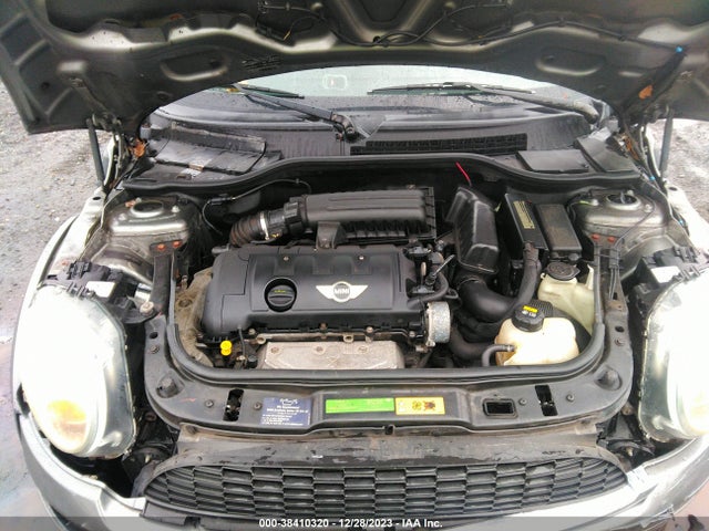 2010 MINI COOPER CLUBMAN WMWML3C50ATX39240 Photo 9