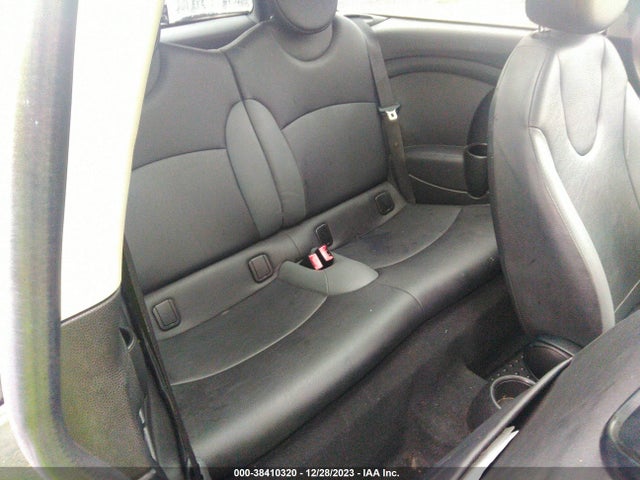 2010 MINI COOPER CLUBMAN WMWML3C50ATX39240 Photo 7