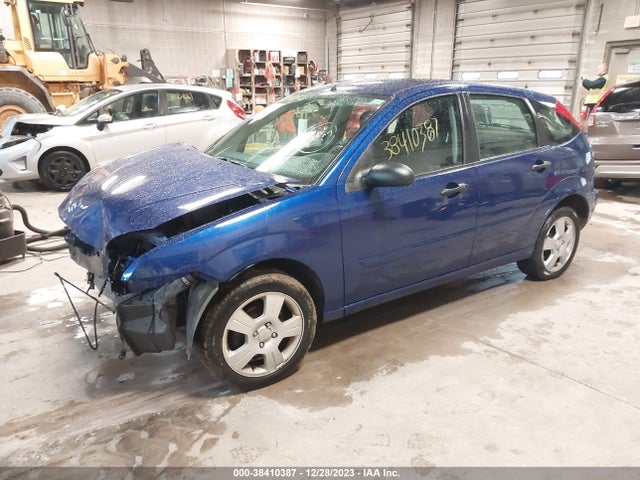 2005 FORD FOCUS ZX5 VIN: 3FAHP37N95R145956