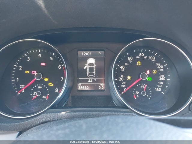 1VWAT7A32HC006967 Volkswagen Passat 1.8t S