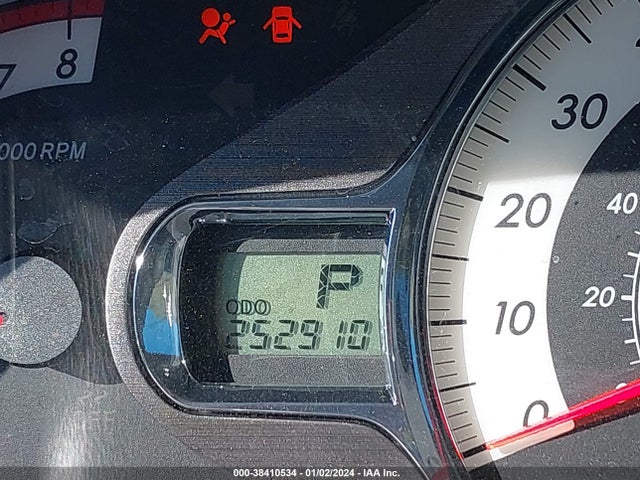 2014 TOYOTA SIENNA SE 8 PASSENGER VIN: 5TDXK3DC2ES415436