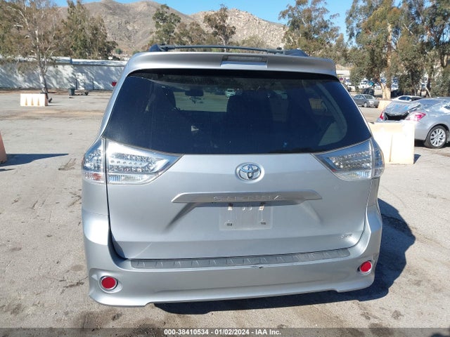 2014 TOYOTA SIENNA SE 8 PASSENGER VIN: 5TDXK3DC2ES415436