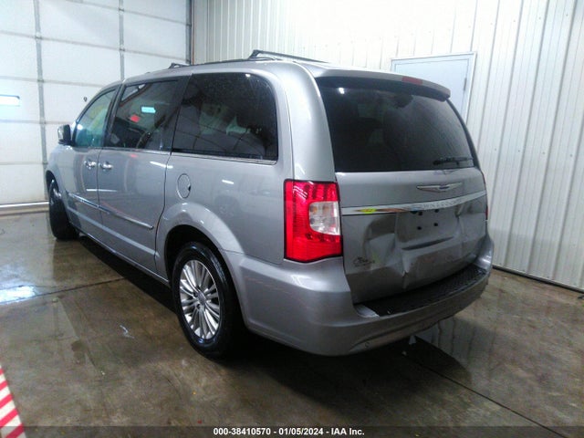 38410570 :رقم المزاد ، 2C4RC1CG7FR755092 vin ، 2015 Chrysler Town & Country Touring-l مزاد بيع