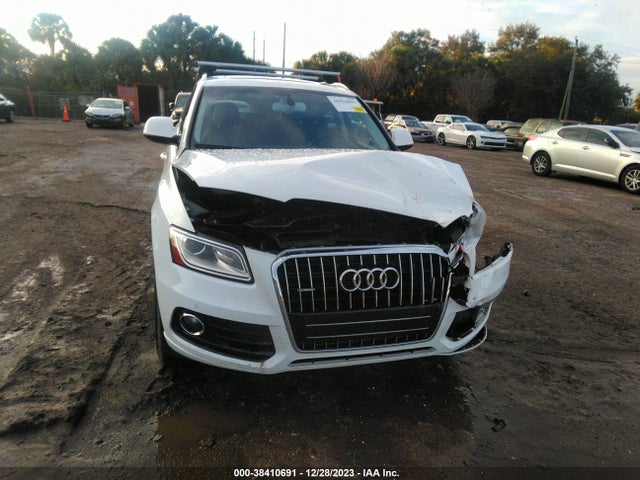 Audi Q5 2.0t Premium 2017 WA1L2AFP2HA033132 Image 12