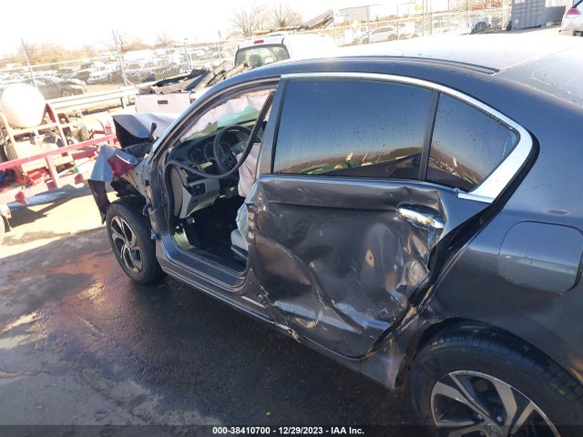 Honda ACCORD LX 2017 1HGCR2F34HA155934 Image 13