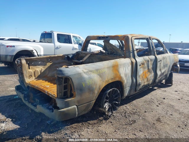 RAM 1500 Laramie  4x4 5'7 Box 2022 1C6SRFJT4NN108827 Image 4