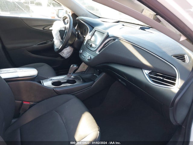 Chevrolet MALIBU LT 2018 1G1ZD5ST5JF121503 Image 5