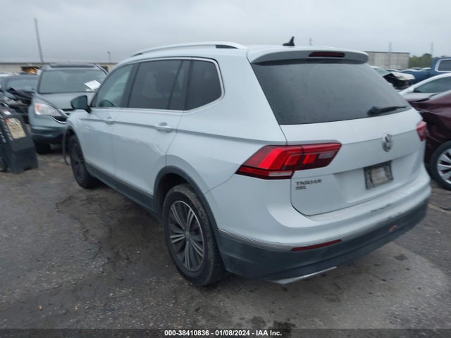2018 VOLKSWAGEN TIGUAN 2.0T SE/2.0T SEL VIN: 3VV3B7AX2JM108048