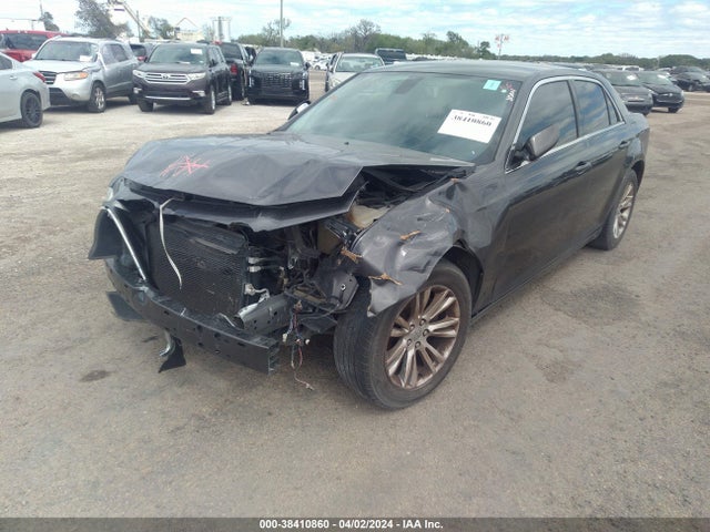Chrysler 300 Limited 2016 2C3CCAAGXGH271177 Image 2