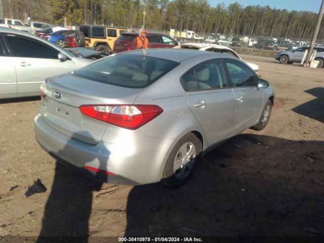 KNAFK4A69F5307786 KIA FORTE LX