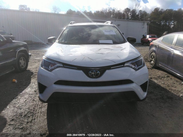 Toyota RAV4 LE 2018 JTMZFREV7JJ212288 Image 12