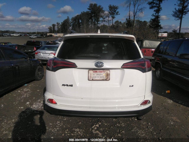 Toyota RAV4 LE 2018 JTMZFREV7JJ212288 Image 16