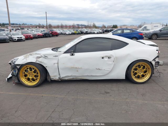 JF1ZNAA12F8704240 Scion FR-S
