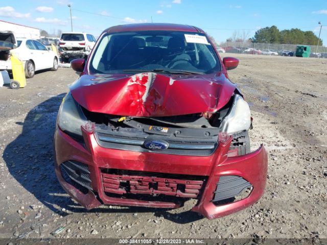 1FMCU0GX7EUC07422 Ford ESCAPE SE