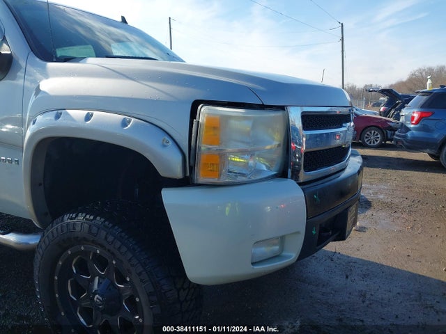 2007 CHEVROLET SILVERADO 1500 LTZ VIN: 2GCEK13M171647980