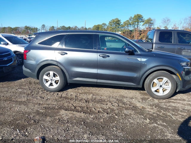 2021 KIA SORENTO LX VIN: 5XYRG4LCXMG018005