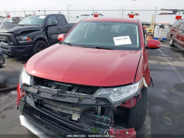 JA4AD3A30HZ028529 Mitsubishi Outlander Se