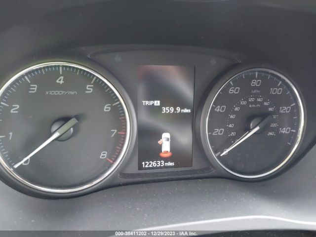 JA4AD3A30HZ028529 Mitsubishi Outlander Se