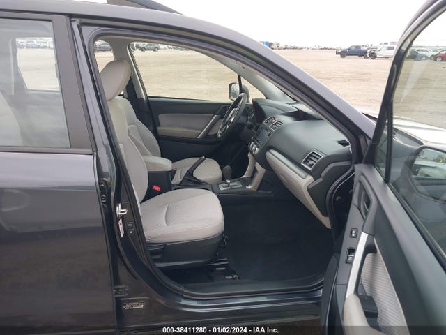 Subaru Forester 2.5i 2018 JF2SJABC9JH580694 Image 5